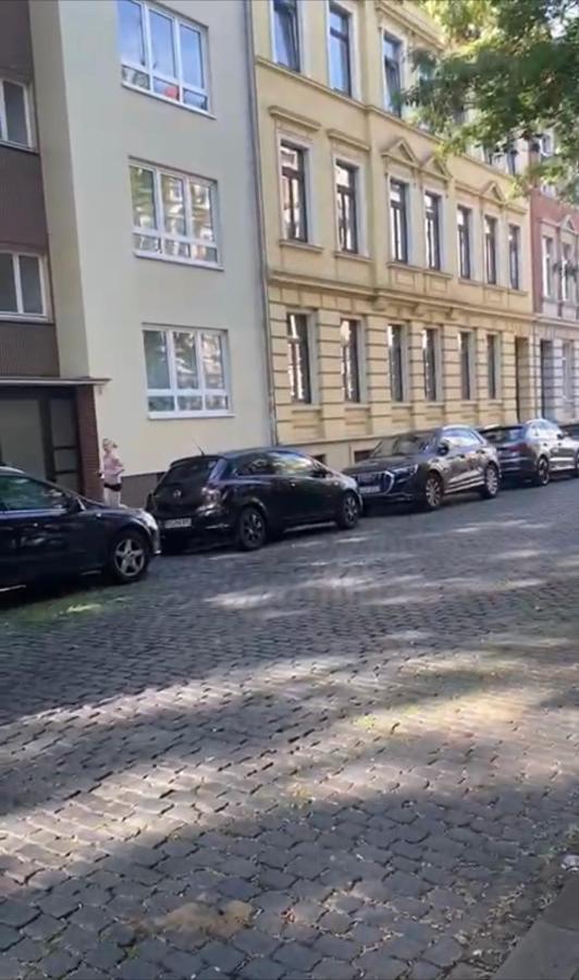 Central City Privatapartment Relax-Inn, Netflix & Sky Tv! Ганновер Экстерьер фото